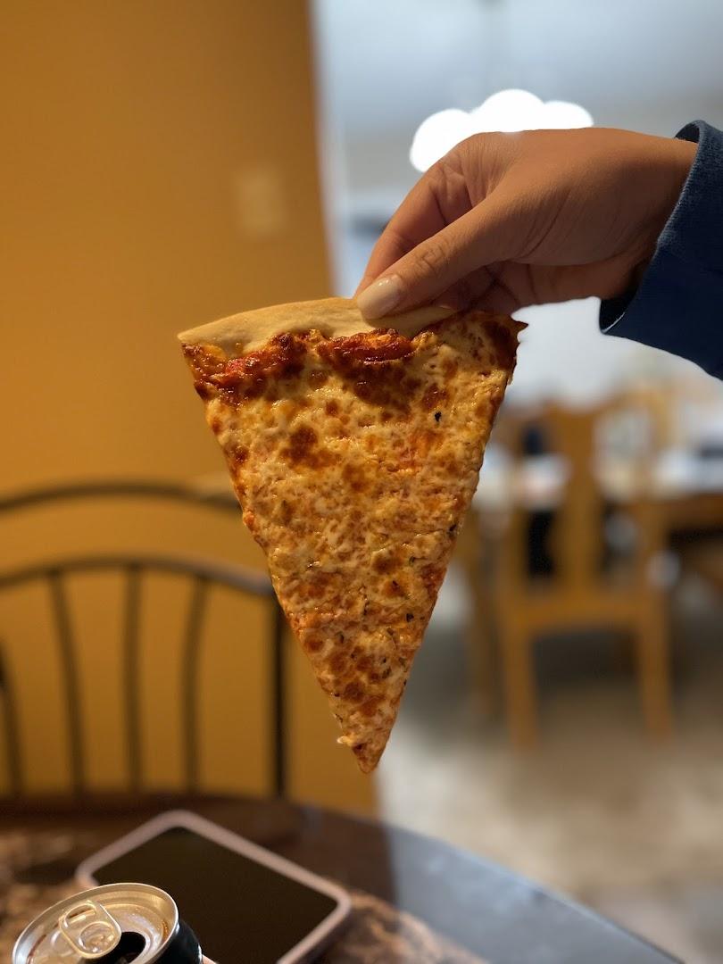 Arnie's Pizza